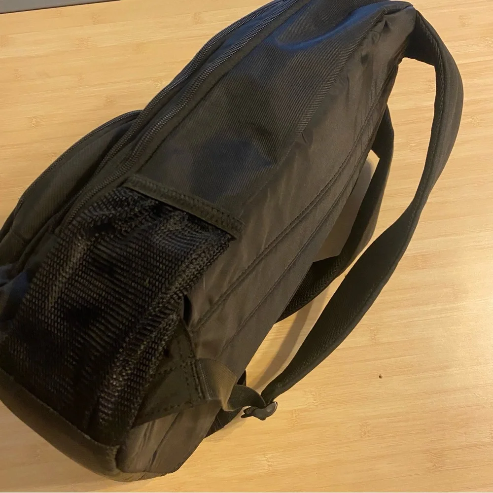 Targus Groove 17” Laptop Backpack Black